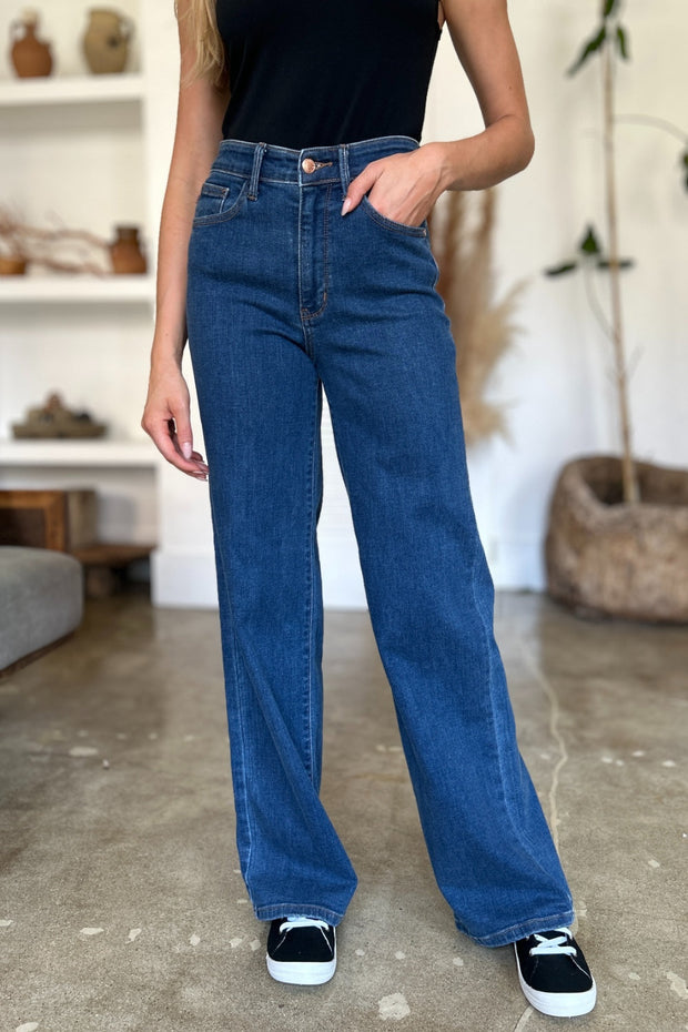 Judy Blue High Rise Straight Jeans